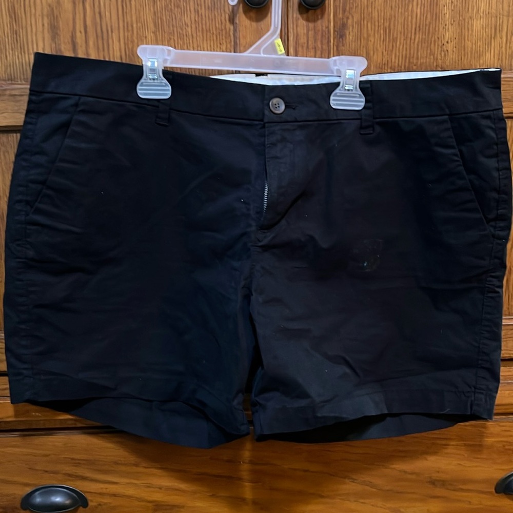 Women’s black size 16 shorts